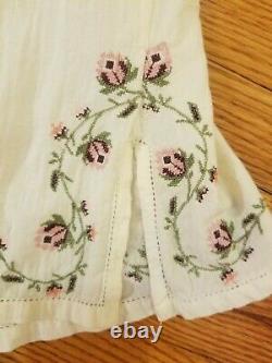 ASO Bella Swan Lucky Brand Embroidered Rose Top Tunic Medium