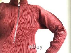 Auth. Issey Miyake Pleats Please burgundy long sleeves top fab conditions