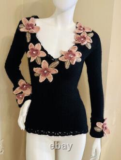 Etincelle Couture Black Long Sleeve Cut Out fTop Flower Size S