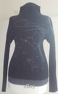 Immaculate! Issey Miyake Pleats Please black sculpted long sleeved top