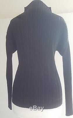 Immaculate! Issey Miyake Pleats Please black sculpted long sleeved top