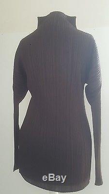 Immaculate! Issey Miyake Pleats Please chocolate brown. Sculpted long sleeved top
