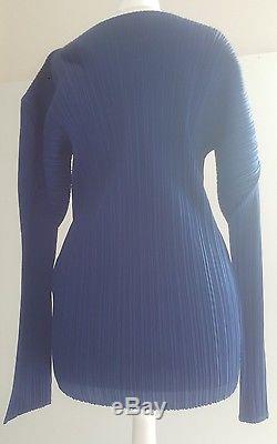 Immaculate! Issey Miyake Pleats Please royal blue sculpted long sleeved top