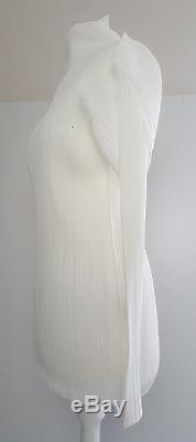 Immaculate! Issey Miyake Pleats Please white sculpted long sleeved top