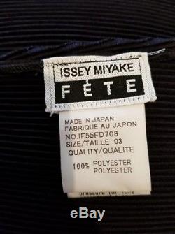 Issey Miyake Fete woman blue long sleeve pleated cardigan blazer top L