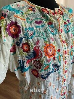 Johnny Was Rayon Embroidered Blouse Top Size SMALL