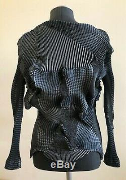 NWOT ISSEY MIYAKE Gray/Silver/ Black Long Sleeve Top Blouse, Size 2