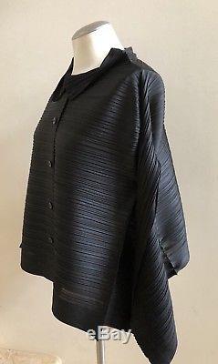 NWOT PLEATS PLEASE ISSEY MIYAKE Long Sleeve Button Front Blouse Top, Black, 3