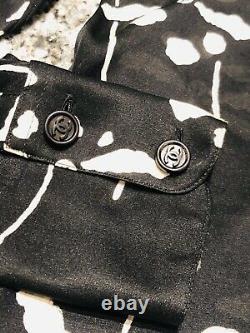 Vintage CHANEL Paris Black White 100% Silk Camellia Flower Womens Blouse Top