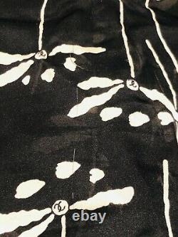 Vintage CHANEL Paris Black White 100% Silk Camellia Flower Womens Blouse Top