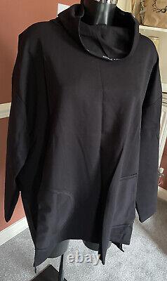 Xenia Design Black (hoody style) Top size L